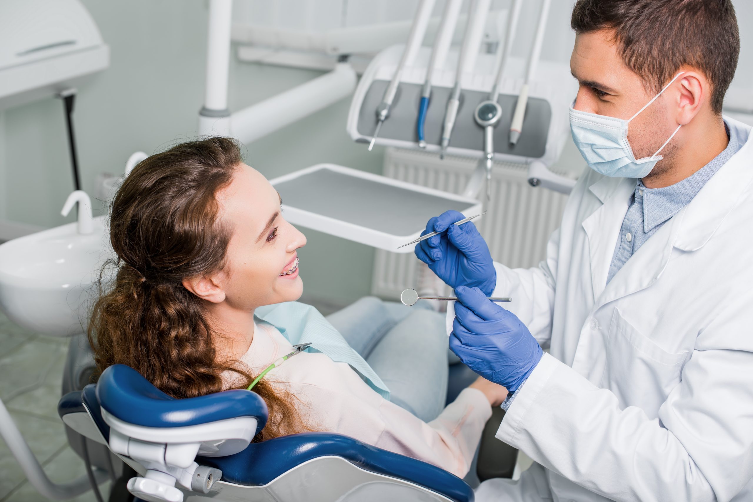 Managing Pain After Getting a Dental Crown